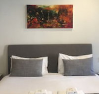 Stables Boutique Motel - Schoolies Week Accommodation
