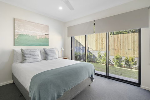 Daydream Spcaious & Comfortable With Water Views - Schoolies Week Accommodation 5