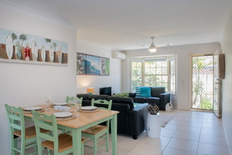 Gold Coast Theme Park Villa - Schoolies Week Accommodation 5
