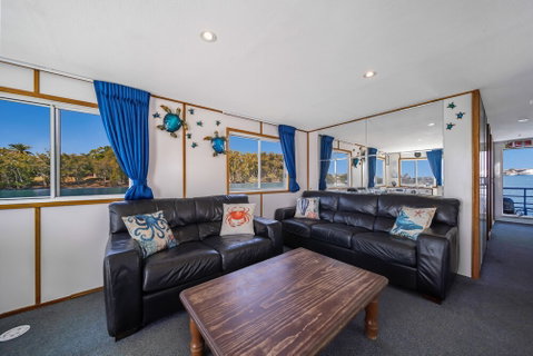 Coomera Houseboat Holidays - Schoolies Week Accommodation 5