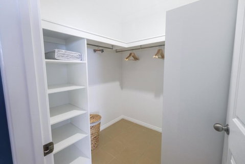 Absolute Airlie Central Airlie Beach - Schoolies Week Accommodation 2
