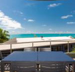Absolute Airlie Central Airlie Beach - Schoolies Week Accommodation