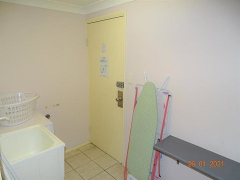 Live Love Laugh Travel Entire 2 Bdrm Villa - Schoolies Week Accommodation 3