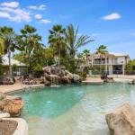 Live Love Laugh Travel Entire 2 Bdrm Villa - Schoolies Week Accommodation 0