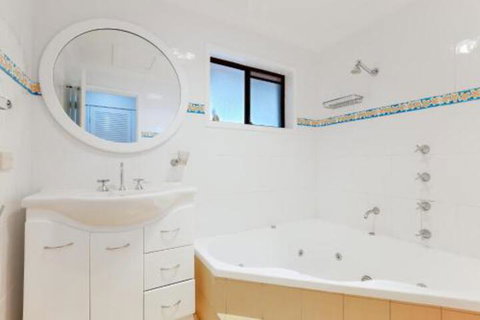 Kallaroo Street 3 Corlette - Schoolies Week Accommodation 1