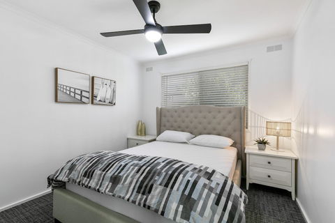 Beauty AND THE Peace - Inlet Side - Schoolies Week Accommodation 3