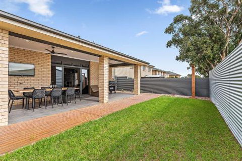 La Sienna - Schoolies Week Accommodation 0