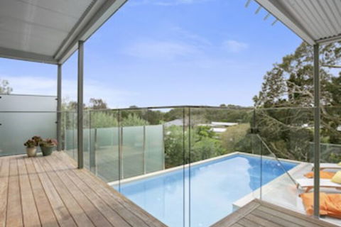 Lansdowne Villa - Schoolies Week Accommodation 0