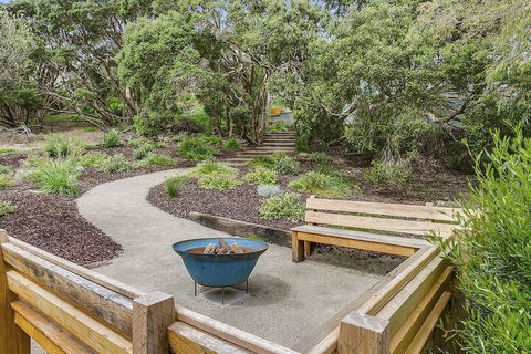 Lansdowne Villa - Schoolies Week Accommodation 7