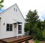 Briar Rose Cottages - Schoolies Week Accommodation