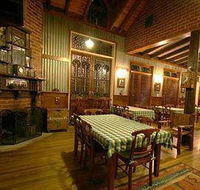 Carter Cottages - Schoolies Week Accommodation