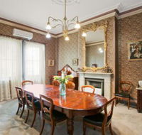 Merton Manor Exclusive Bed And Breakfast - Schoolies Week Accommodation