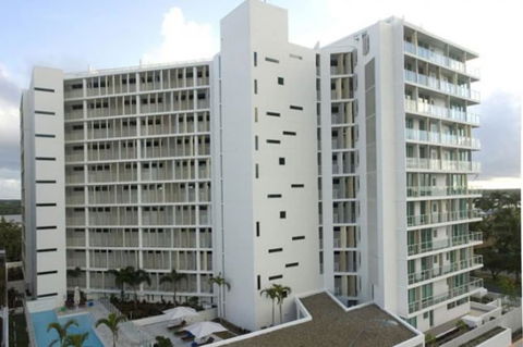 Lanai Riverside Apartments - Schoolies Week Accommodation 0