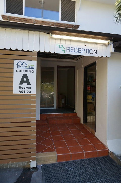 The Cliff House - Schoolies Week Accommodation 0