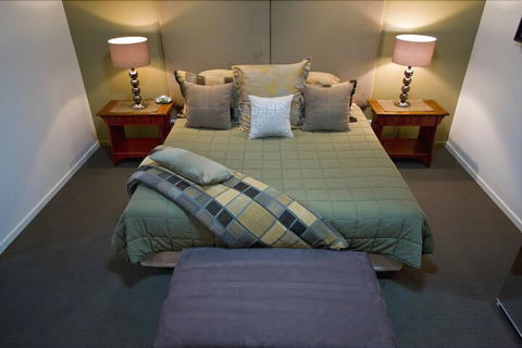 53 On Victoria - Schoolies Week Accommodation 7