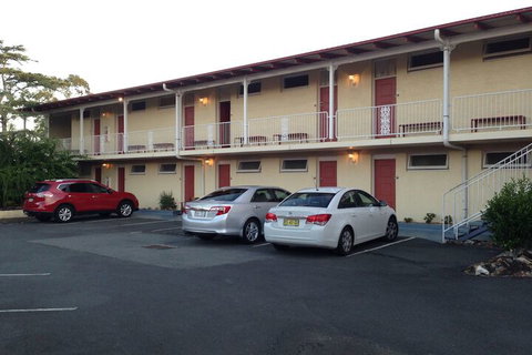 Riverview Motor Inn - Schoolies Week Accommodation 3