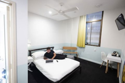 Sydney Central YHA - Hostel - Schoolies Week Accommodation 0