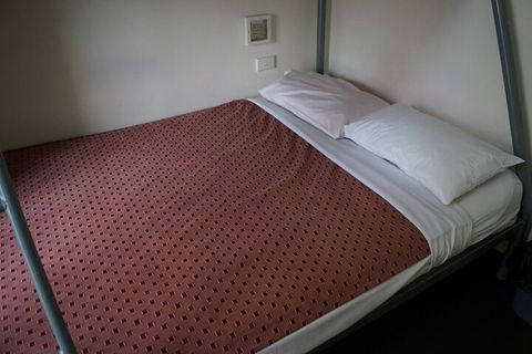 790 On George Backpackers - Schoolies Week Accommodation 4