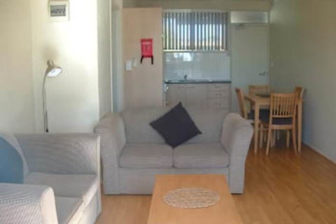 Waterview Holiday Apartments - Schoolies Week Accommodation 6