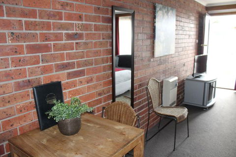 Kardinia Park Motel - Schoolies Week Accommodation 6