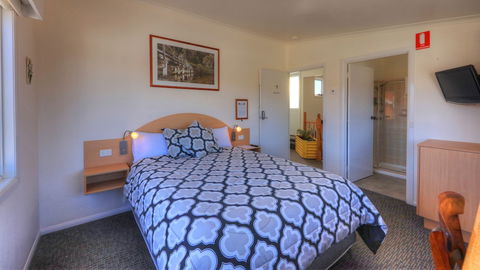 Dannebrog Lodge - Schoolies Week Accommodation 2