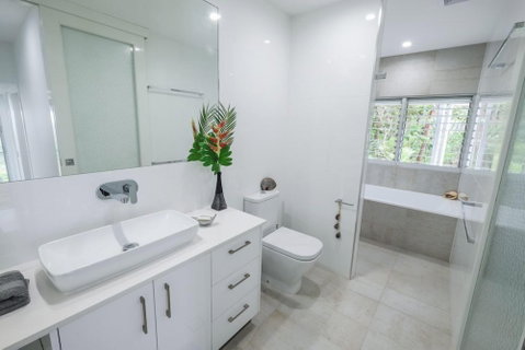 Bellevue Airlie Beach - Schoolies Week Accommodation 4