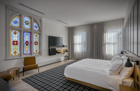Farmers Home Hotel - Schoolies Week Accommodation 6