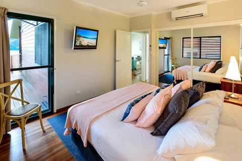 NEWLY BEAUTFULLY RENOVATED 16 The Casuarina 3 Bedroom House With 180 Degree Ocean Views - Schoolies Week Accommodation 1