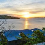 NEWLY BEAUTFULLY RENOVATED 16 The Casuarina 3 Bedroom House With 180 Degree Ocean Views - Schoolies Week Accommodation 0