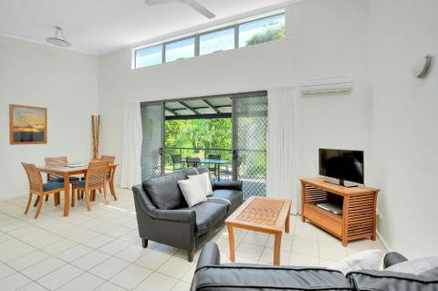 Baden 46 Rainbow Shores Walk To Beach Top Floor Air Conditioned Unit Pools - Schoolies Week Accommodation 0