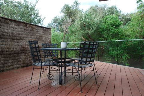 SURF Side SECRET INVERLOCH - Schoolies Week Accommodation 3