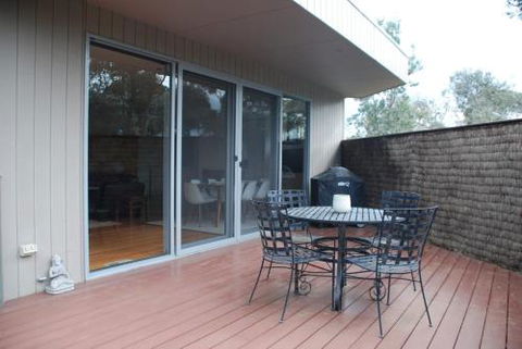 SURF Side SECRET INVERLOCH - Schoolies Week Accommodation 4