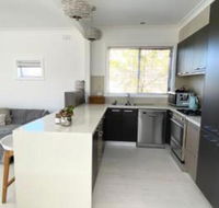 Geelong House - Schoolies Week Accommodation