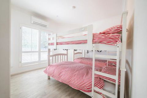 Beaches - Schoolies Week Accommodation 4