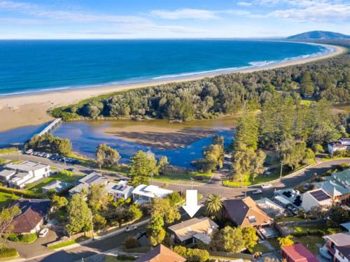 Gerroa NSW Schoolies Week Accommodation