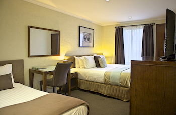 Peppers Rundells Alpine Lodge - Schoolies Week Accommodation 2