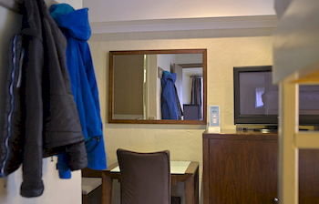 Peppers Rundells Alpine Lodge - Schoolies Week Accommodation 4