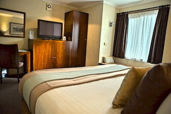 Peppers Rundells Alpine Lodge - Schoolies Week Accommodation 6
