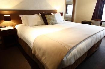 Peppers Rundells Alpine Lodge - Schoolies Week Accommodation 3