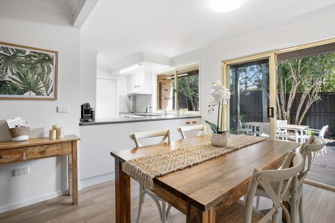 Lennox Belle - Schoolies Week Accommodation 6