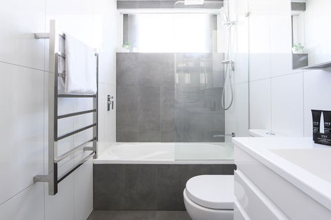 COMO - Schoolies Week Accommodation 4