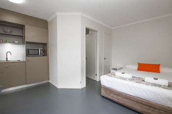 Beaches Of Byron - Schoolies Week Accommodation 6