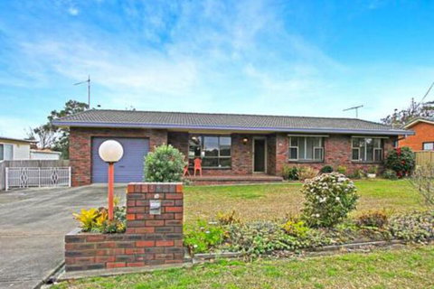 Kellys Getaway At Culburra Beach - Schoolies Week Accommodation 0