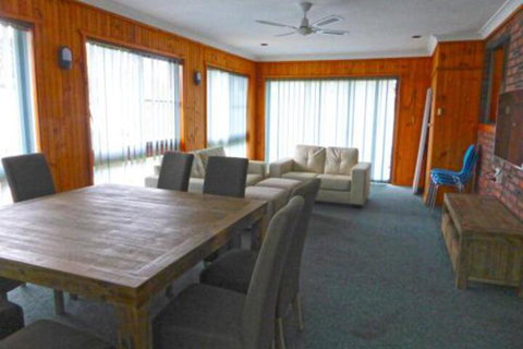 Kellys Getaway At Culburra Beach - Schoolies Week Accommodation 3