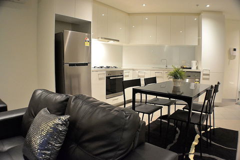 Royal Stays Apartments Southbank - Schoolies Week Accommodation 2