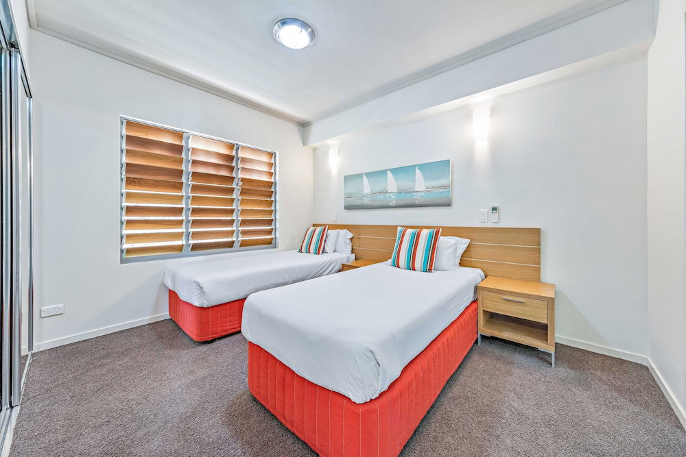 Schoolies Week Accommodation