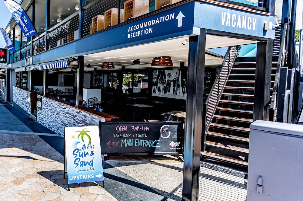 Mount Rooper QLD Schoolies Week Accommodation