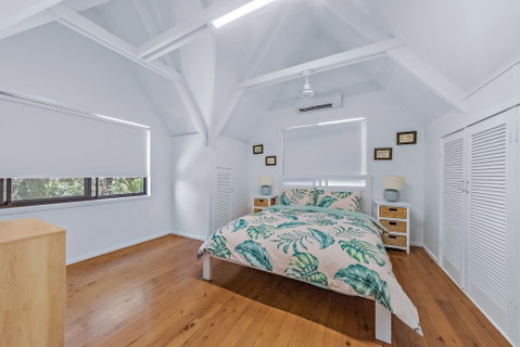Coastal Cottage - Cannonvale - Schoolies Week Accommodation 4
