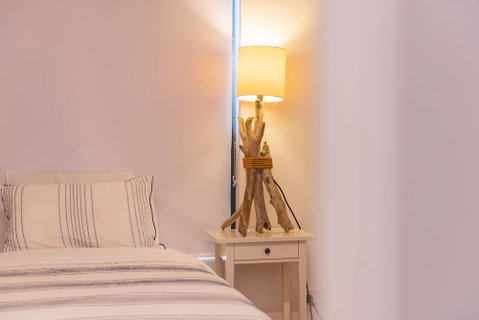 Coastal Cottage - Cannonvale - Schoolies Week Accommodation 0