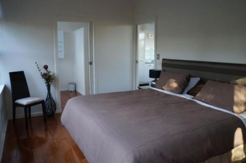 Harmony At Tower Hill Apartment - Schoolies Week Accommodation 6